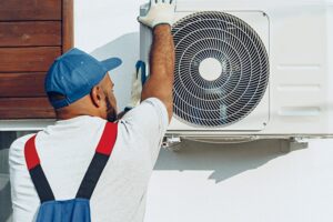 Read more about the article افضل شركة فك وتنظيف وصيانة مكيفات بالسعودية